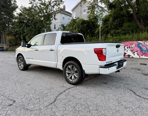 White 2018 Nissan Titan SV