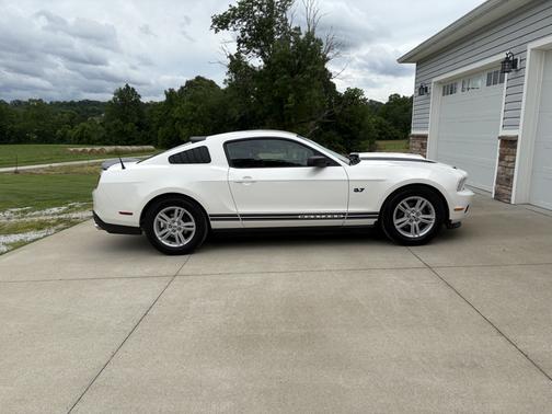2012 Ford Mustang V6