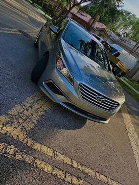Gray 2017 Hyundai SONATA Base
