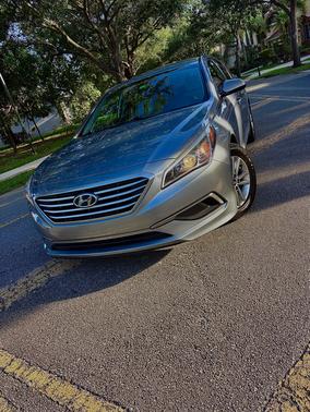 Gray 2017 Hyundai SONATA Base