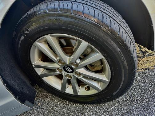 Gray 2017 Hyundai SONATA Base
