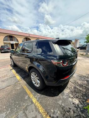 Black 2017 Land Rover Discovery Sport HSE