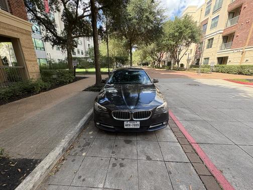 Black 2015 BMW 535 i