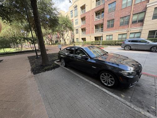 Black 2015 BMW 535 i