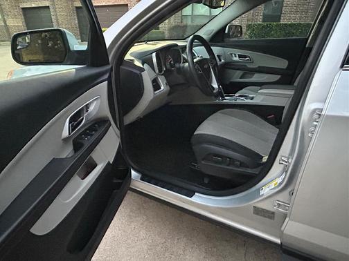Silver 2014 Chevrolet Equinox 1LT