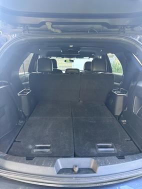 Blue 2017 Ford Explorer XLT