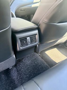Black 2021 Toyota Camry Hybrid XLE