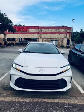 White 2025 Toyota Camry SE