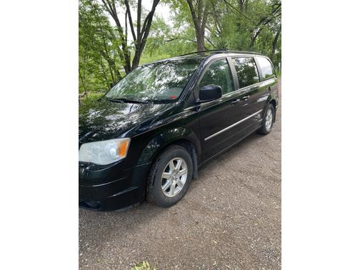 2009 Chrysler Town & Country Touring