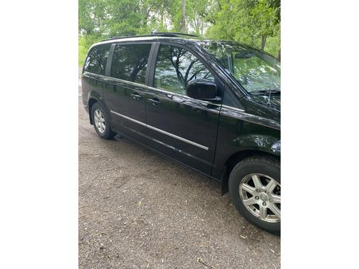 2009 Chrysler Town & Country Touring