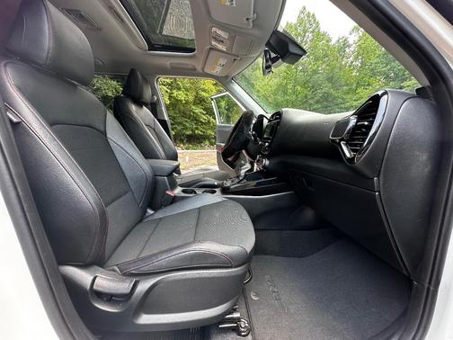 White 2022 Kia Soul Turbo