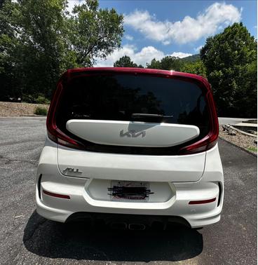 White 2022 Kia Soul Turbo