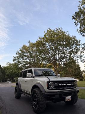 Gray 2023 Ford Bronco Outer Banks Advanced