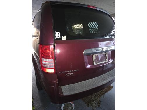 2009 Chrysler Town & Country Touring