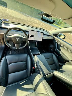 2019 Tesla Model 3 Standard Range Plus