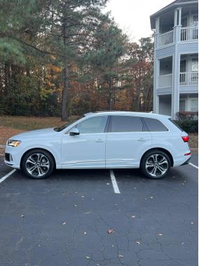 2021 Audi Q7 55 Prestige
