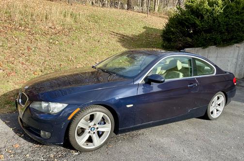 Blue 2008 BMW 335 i