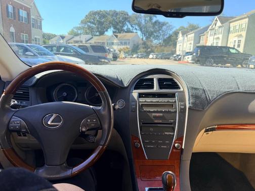 Gold 2011 Lexus ES 350 Base