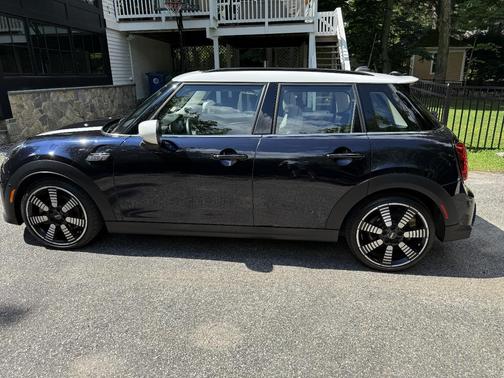 Black 2024 MINI Hardtop Cooper S