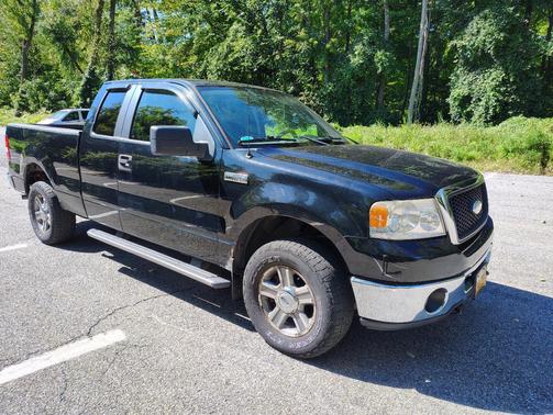 Black 2007 Ford F-150 XLT SuperCab