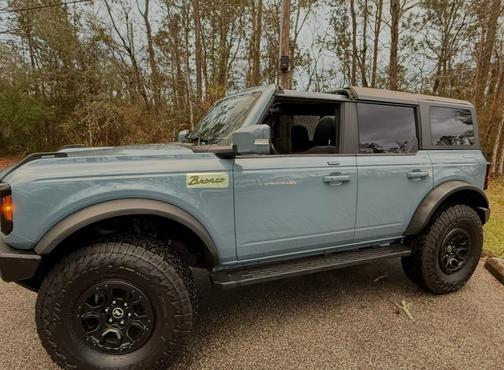 Gray 2023 Ford Bronco Outer Banks