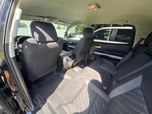 Black 2019 Toyota Tundra SR5