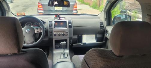 Black 2006 Nissan Pathfinder SE