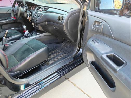 Black 2006 Mitsubishi Lancer Evolution MR