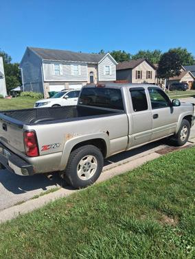 Silver 2005 Chevrolet Silverado 1500 Z71 Extended Cab