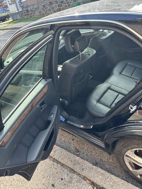 Black 2011 Mercedes-Benz E-Class E 350 4MATIC