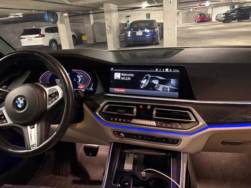 White 2021 BMW X5 M50i