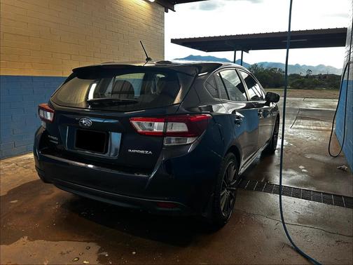 Blue 2019 Subaru Impreza 2.0i