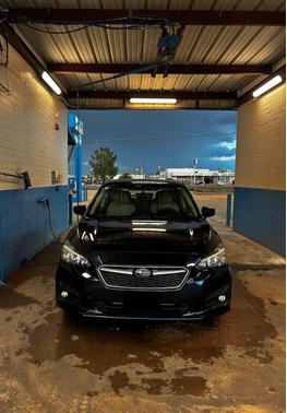 Blue 2019 Subaru Impreza 2.0i