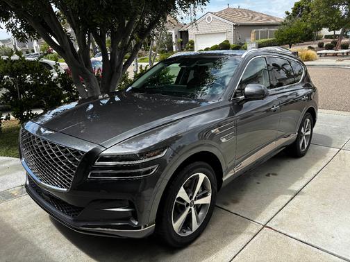 Gray 2023 Genesis GV80 2.5T