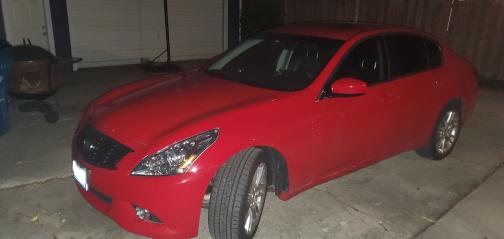 2012 INFINITI G37 x