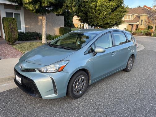 2015 Toyota Prius Two