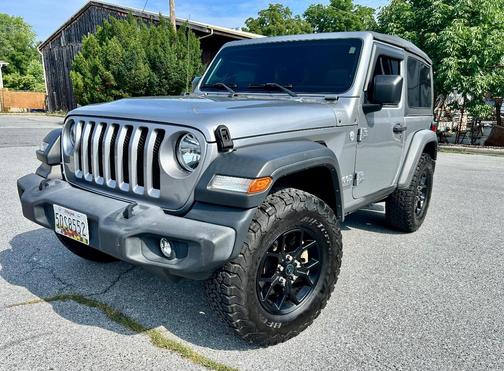 Silver 2018 Jeep Wrangler Sport