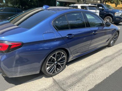 Photo 5 of 23 of 2021 BMW M550 i xDrive
