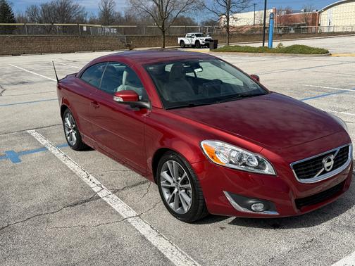 Red 2013 Volvo C70 T5 Premier Plus