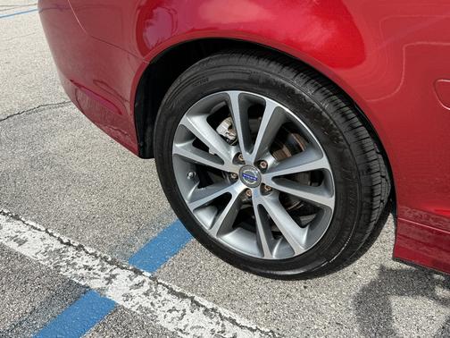 Red 2013 Volvo C70 T5 Premier Plus