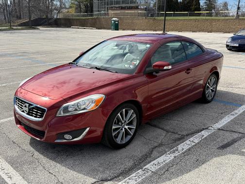 Red 2013 Volvo C70 T5 Premier Plus