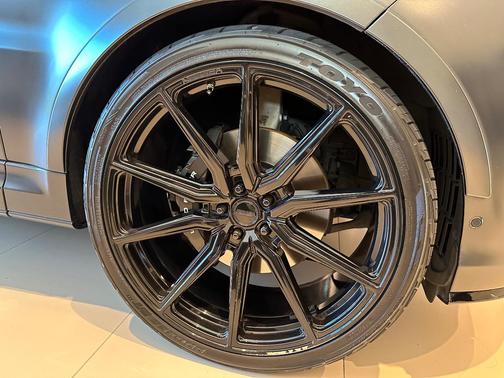Black 2019 Land Rover Range Rover Sport SVR