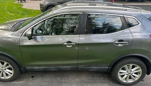 Gray 2018 Nissan Rogue Sport SV