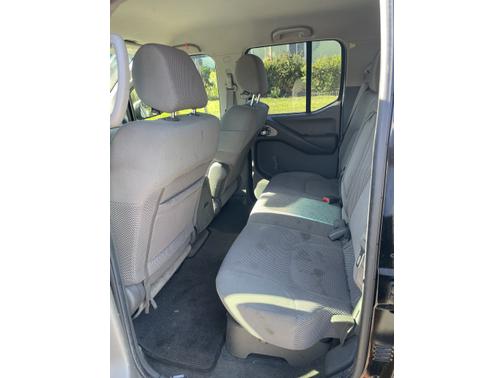 2005 Nissan Frontier SE Crew Cab