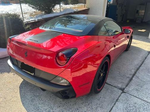 2009 Ferrari California Base