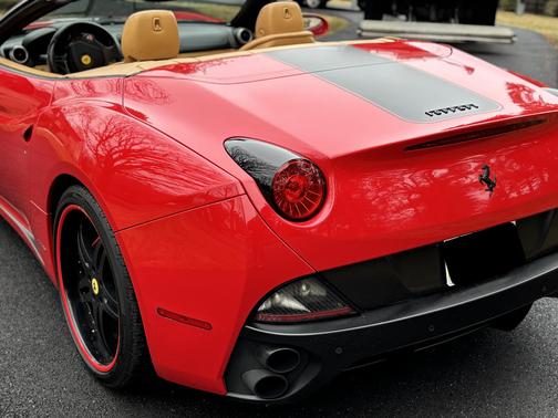 2009 Ferrari California Base
