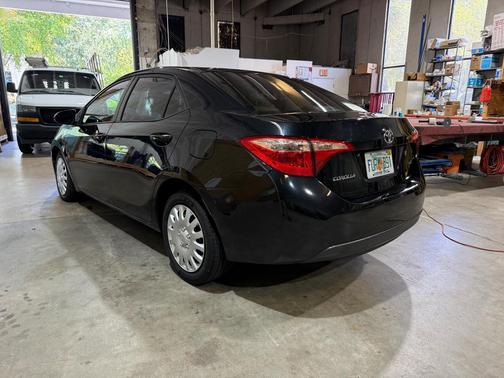 Black 2018 Toyota Corolla LE