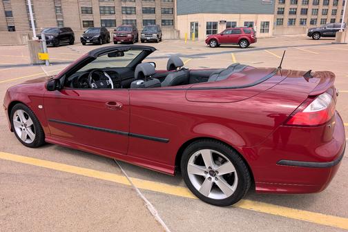 Red 2006 Saab 9-3 Aero