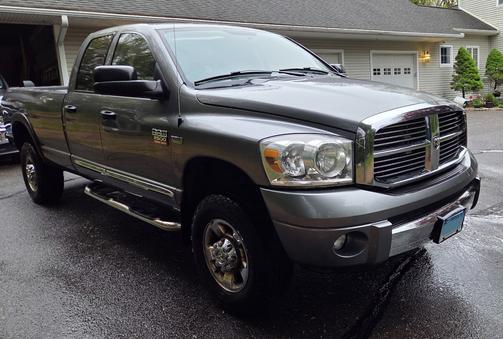 Gray 2007 Dodge Ram 2500 Laramie Quad Cab