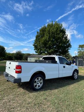 White 2006 Ford F-150 XL